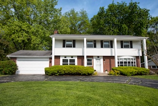 6538 N Bethmaur Ln, Milwaukee, WI 53209