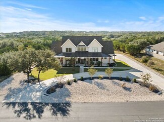 2346 Haven Bluff Ct, New Braunfels, TX 78132