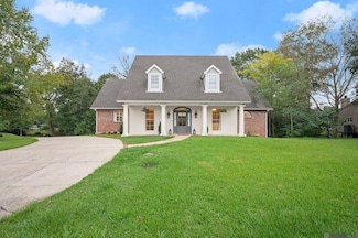 10813 N Oak Hills Pkwy, Baton Rouge, LA 70810