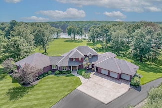 2688 Scenic Dr, Stevens Point, WI 54481