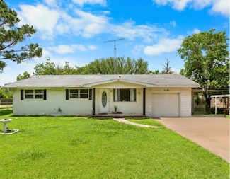 5002 Meyers Ln, Waco, TX 76705