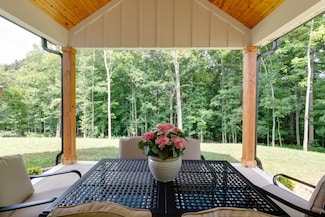 1036 Wilderness Way, Cottontown, TN 37048