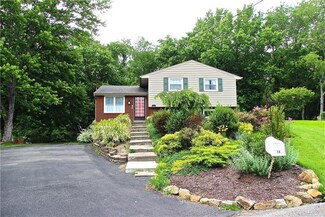 18 Jefferson St, Finleyville, PA 15332