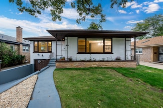 9539 Lorel Ave, Skokie, IL 60077