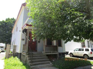 882 Emmett St, Schenectady, NY 12307