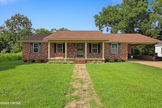 354 E Maple St, Dyer, TN 38330