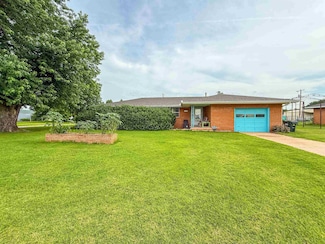 209 E Ruble Ave, Taloga, OK 73667