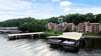 120 Cedar Ct Unit 2B, Lake Ozark, MO 65049