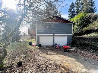 32 Madrona Place, Dupont, WA 98327