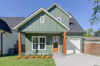 554 Moore St, Baton Rouge, LA 70806