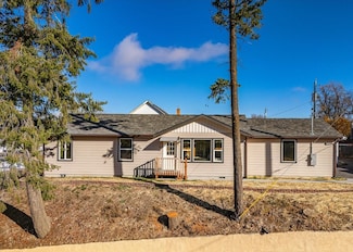 817 Park St, Davenport, WA 99122