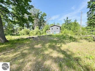 4629 Filter Rd, Harrison, MI 48625