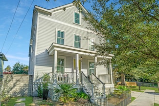 8 Simons St, Charleston, SC 29403