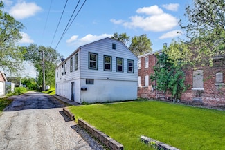 124 E 31st St, Steger, IL 60475