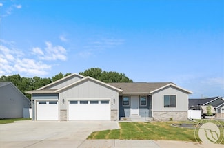 296 Light Stream Ln, Billings, MT 59106