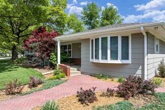 100 W Vesper St, Hesston, KS 67062