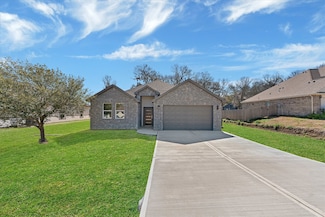 939 Lake View Dr, Montgomery, TX 77356