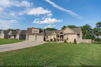 82 Rockwood Dr, Tuscumbia, AL 35674