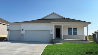 18405 Rose Lane Rd, Omaha, NE 68136