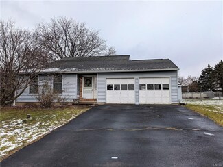 7198 Autumn Run Trail, East Syracuse, NY 13057