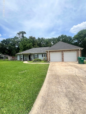 11258 Laura Ln, Gulfport, MS 39503