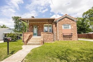 608 S Virginia Ave, Belleville, IL 62220