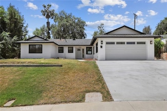 311 Roundabout Dr, La Puente, CA 91744