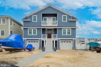 20 Julia Dr, Manahawkin, NJ 08050
