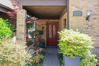 4223 Clear Lake Cir, Fort Worth, TX 76109