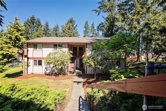 8024 N Bicentennial Loop SE, Olympia, WA 98503
