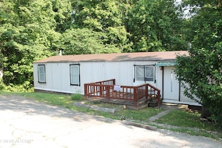 2122 Pickett Park Hwy, Jamestown, TN 38556