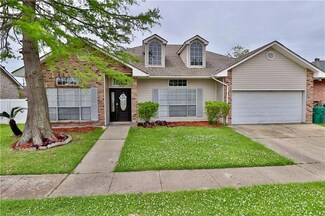 2052 Vineyard Ln, Harvey, LA 70058