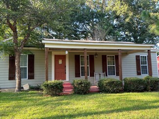 1709 Robinson St, Natchez, MS 39120