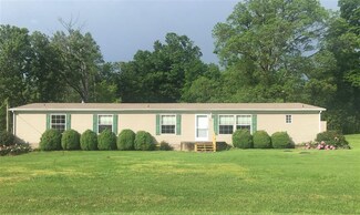 1055 Blackjack Rd, Radcliff, KY 40160
