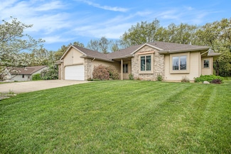 106 Dreamfield Dr, Battle Creek, MI 49014