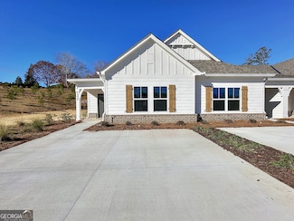 1332 Mooty Bridge Rd, Lagrange, GA 30240