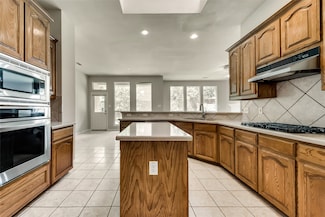 3015 Cross Timbers Dr, Irving, TX 75060