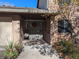 1585 Cohansey St Unit 104, Saint Paul, MN 55117