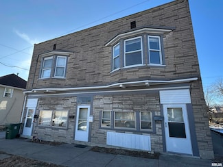 818 - 820 S 8th St, Quincy, IL 62301