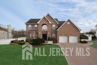 106 Jordyn Ct, Matawan, NJ 07747