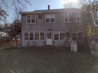 485 Pine St, Amherst, MA 01002