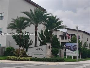8055 NW 104th Ave Unit 32, Doral, FL 33178
