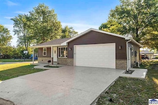 211 Olive Ct, Rockville, IN 47872