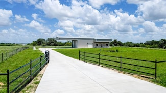 209 Farm To Market 1344, Floresville, TX 78114