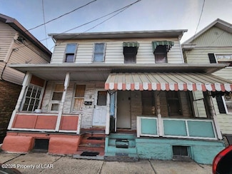 533 N Railroad St, Tamaqua, PA 18252