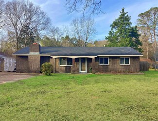 3921 Frasier St, Millbrook, AL 36054