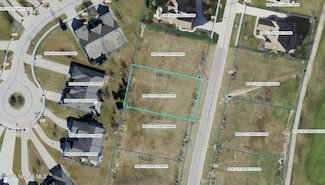 854 Pine Valley Dr, Bowling Green, OH 43402