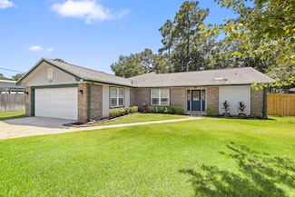 410 Green Oak Ln, Niceville, FL 32578
