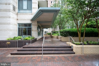 851 N Glebe Rd Unit 1407, Arlington, VA 22203