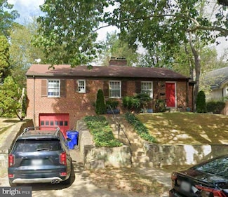 5507 Chesterbrook Rd, Bethesda, MD 20816